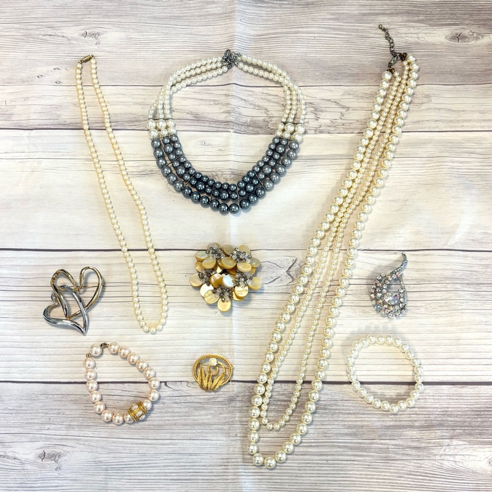 Faux Pearl Jewelry Lot of 9 Necklaces Bracelets Brooches Gold and Silver Tone